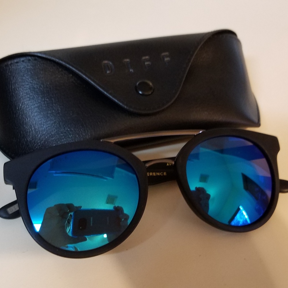 Diff eyewear Zoey style